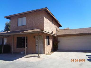 Main picture of 534 E Lancaster Blvd