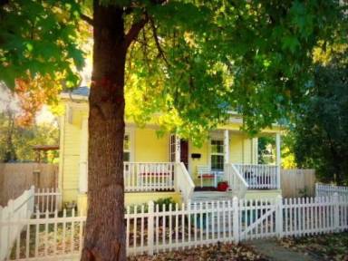 Main picture of 657 Humboldt Ave