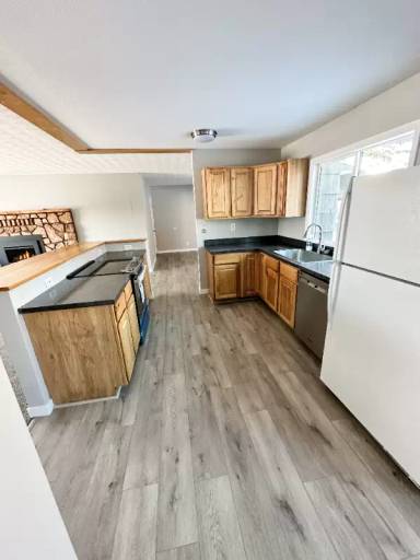 Main picture of 11 N Morton Ave