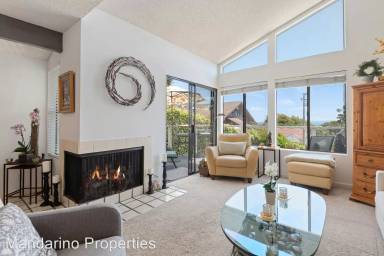 Main picture of 723 E Victoria St