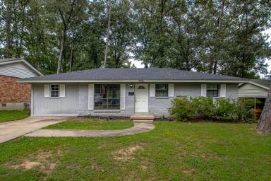 Main picture of 4900 Trinity Dr