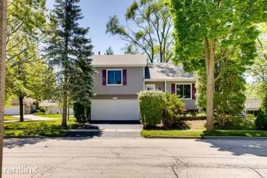 Main picture of 2409 Danbury Dr