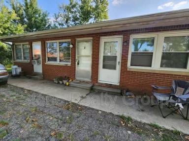 Main picture of 6702 S Honey Creek St