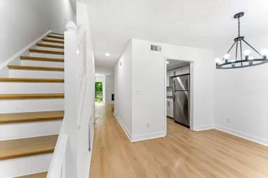 Main picture of 6375 McEachern Way