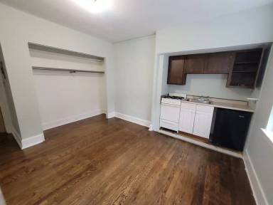 Main picture of 46 E 30th St