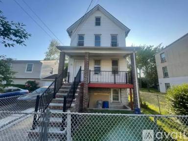 Main picture of 166 Simonson Ave