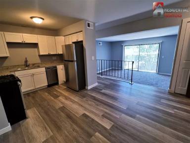 Main picture of 2620 W Custer Ave