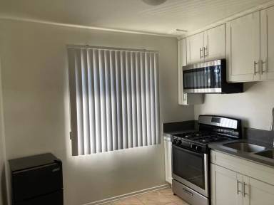 Main picture of 7742 Lankershim Blvd