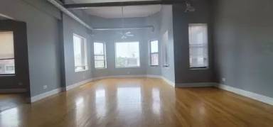 Main picture of 6901-17 S Paxton Ave & 2211-17 E 69th St Apartments