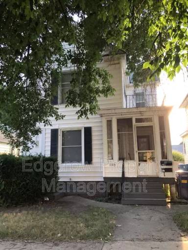 Main picture of 1145 Tamarack Ave NW