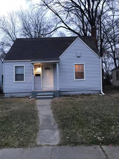 Main picture of 18920 Plainview Ave