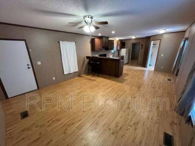 Main picture of 5510 Lavey Ln