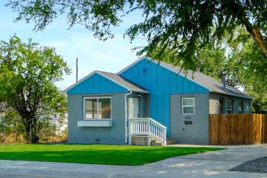 Main picture of 4213 W Clark St