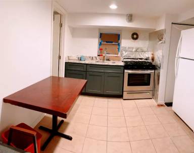 Main picture of 2711 S Hillock Ave