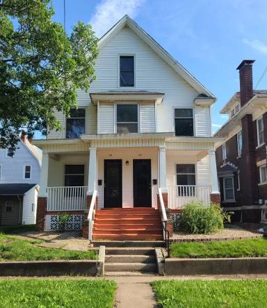 Main picture of 317 E 2nd Ave
