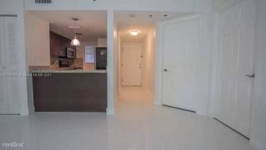 Main picture of 695 SW 11th St