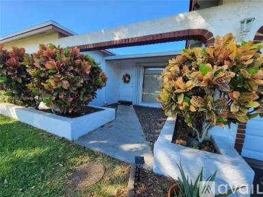 Main picture of 920 NW 92nd Ave
