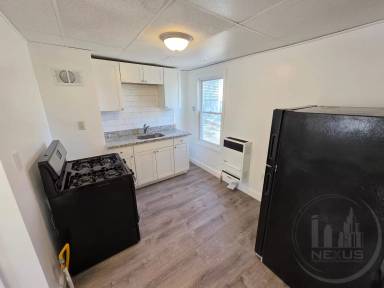 Main picture of 210 N Main St