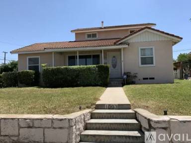 Main picture of 1003 W Cypress Ave