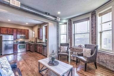 Main picture of 804 Park Ave