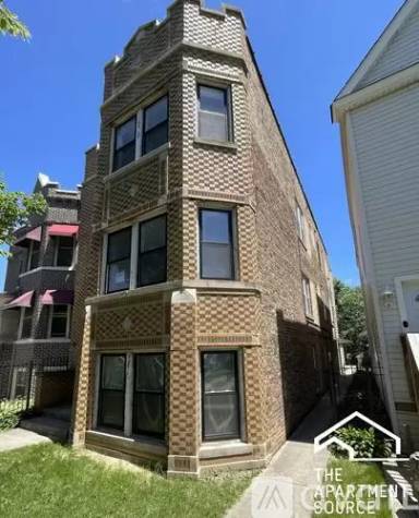 Main picture of 3443 N Ridgeway Ave