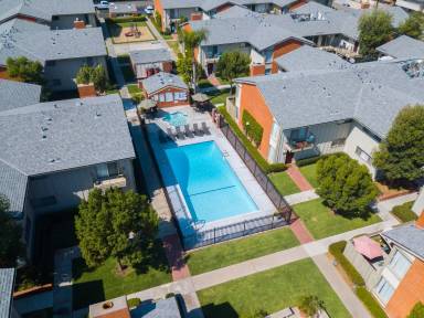 Main picture of Tustin Village Apartments