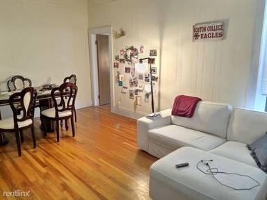 Main picture of 1386 Beacon St