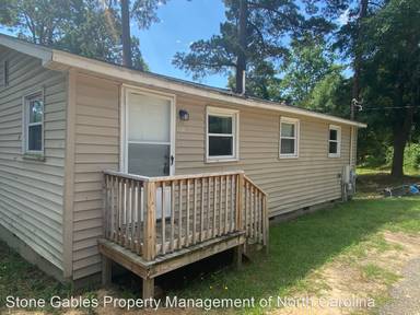 Main picture of 735 McArthur Rd