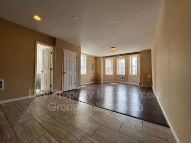 Main picture of 2419 E Allegheny Ave