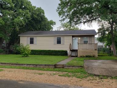 Main picture of 501 E Avenue J