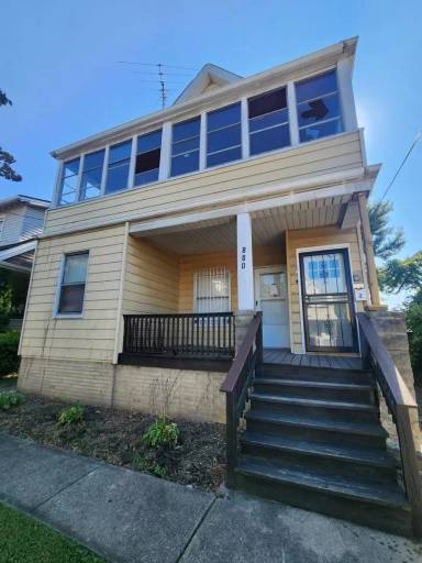 Main picture of 880 Stevenson Rd