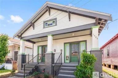 Main picture of 1527 France St