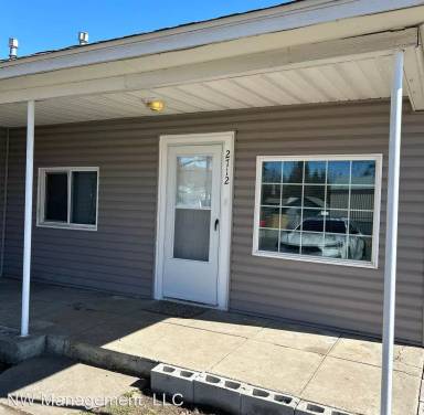 Main picture of 2714 N Park Rd