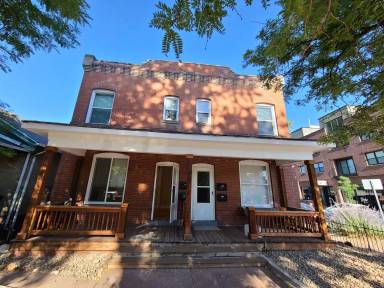 Main picture of 101 S Pennsylvania St
