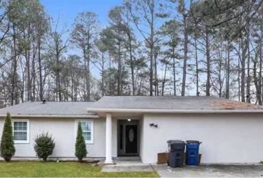 Main picture of 8404 Park Ridge Ln