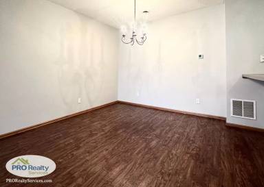 Main picture of 17127 Polk St NW