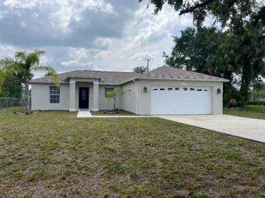 Main picture of 651 Bell Blvd S
