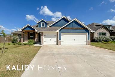 Main picture of 8408 Lambert Way