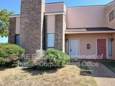 Main picture of 5001 Middlecoff Cir