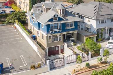 Main picture of 749 Columbia Ave