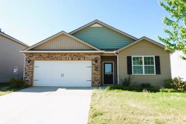 Main picture of 310 Cabot Hill Ln