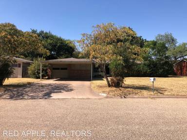 Main picture of 3310 Green Acres Rd