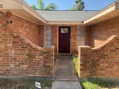 Main picture of 2020 Mary Ave