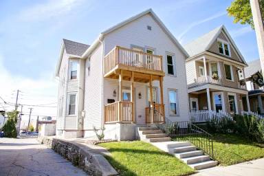 Main picture of 2233 S Mound St
