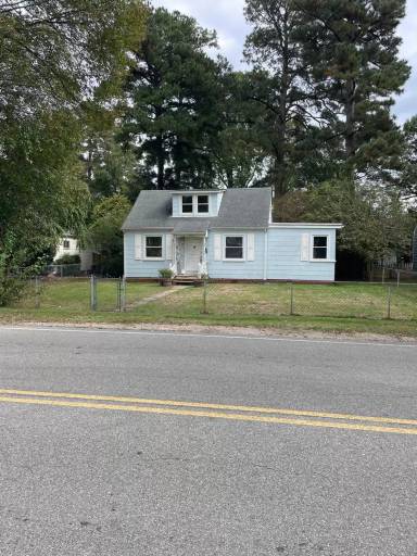 Main picture of 104 Naglee Ave