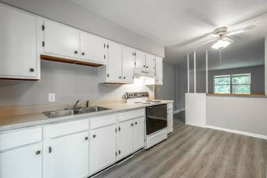 Main picture of 4515 Rogers Rd