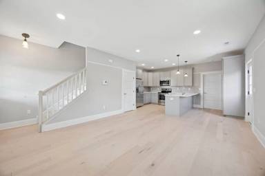 Main picture of 2443 Old Battery Ln