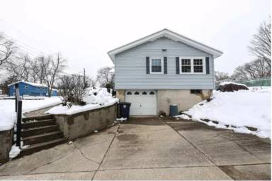 Main picture of 20 Yale Rd