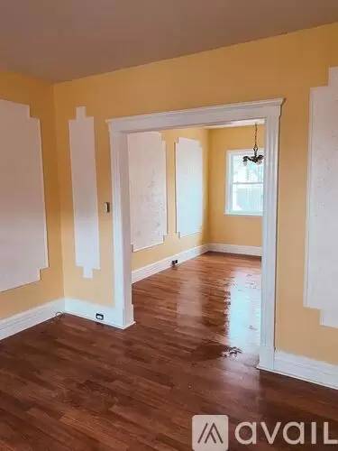 Main picture of 1290 Broadway