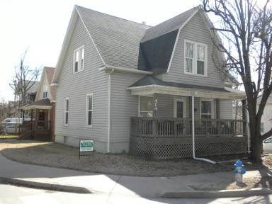 Main picture of 402 N 8th St